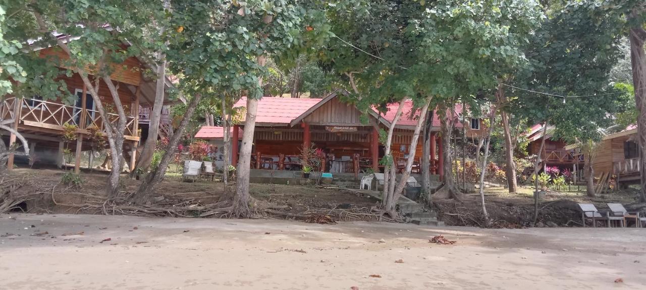 Kohjum Relax Beach Hotel Koh Jum Eksteriør billede