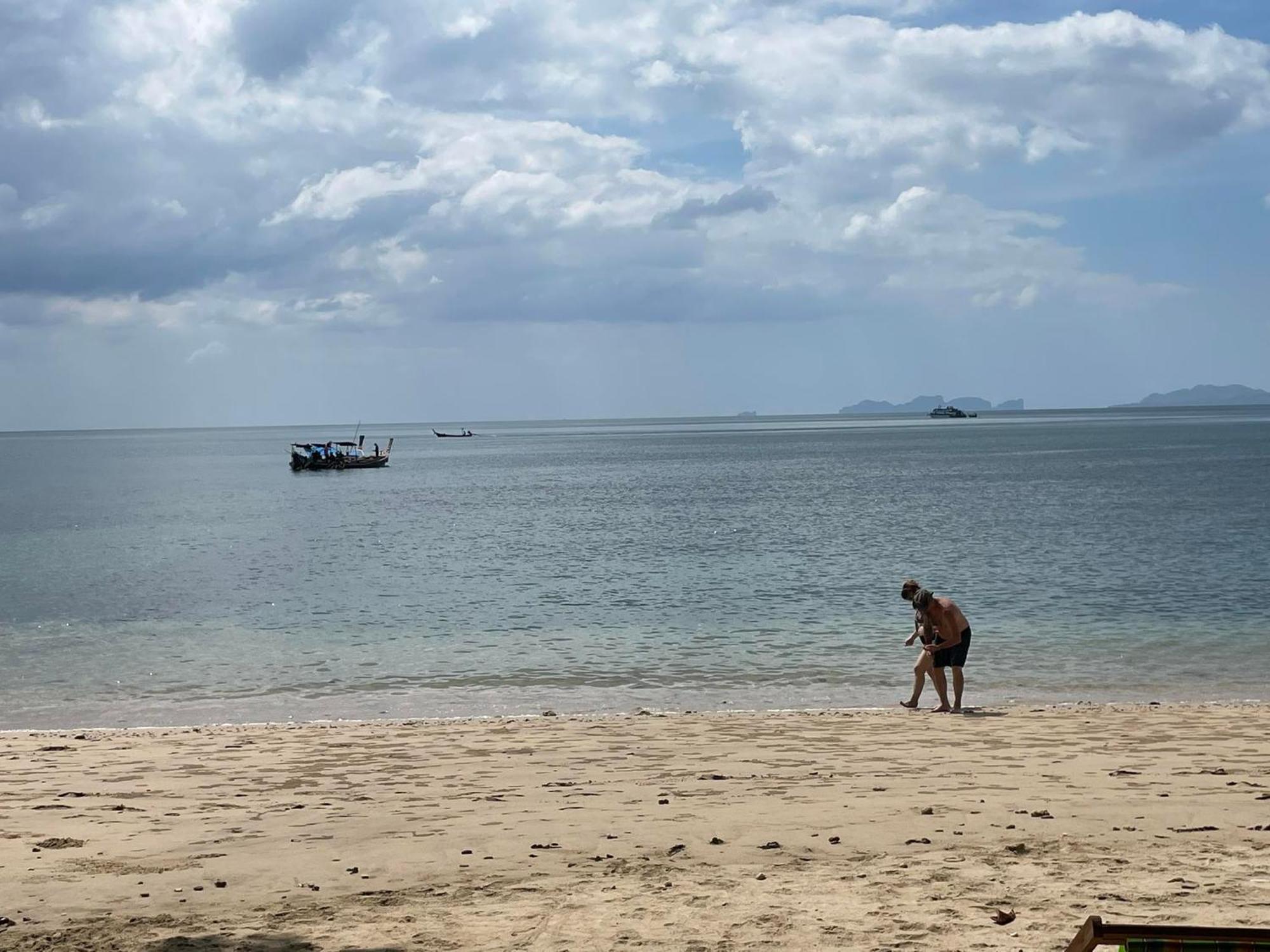 Kohjum Relax Beach Hotel Koh Jum Eksteriør billede