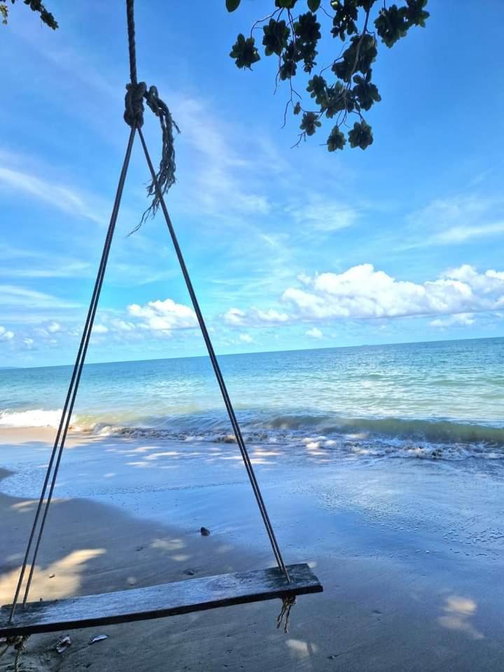 Kohjum Relax Beach Hotel Koh Jum Eksteriør billede